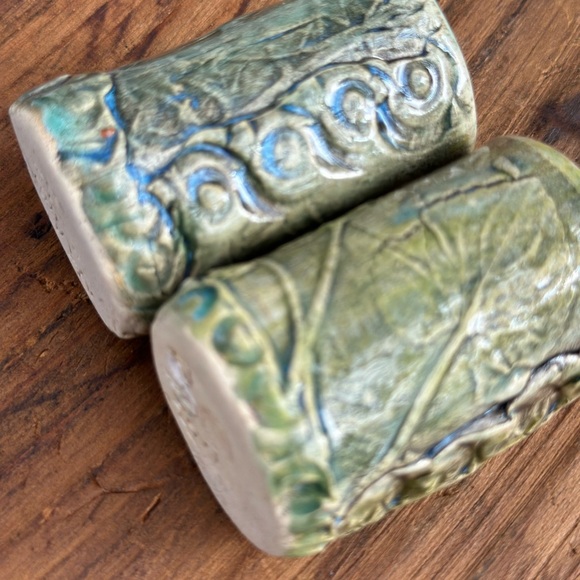 Tiny Green Ceramic Vase Set - Picture 2 of 6